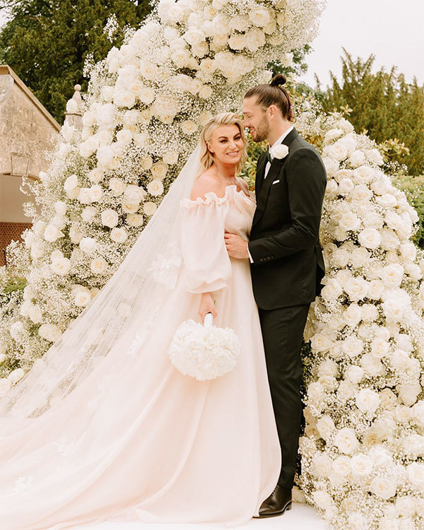 Vợ chồng Andy Carroll ly hôn sau hai năm cưới